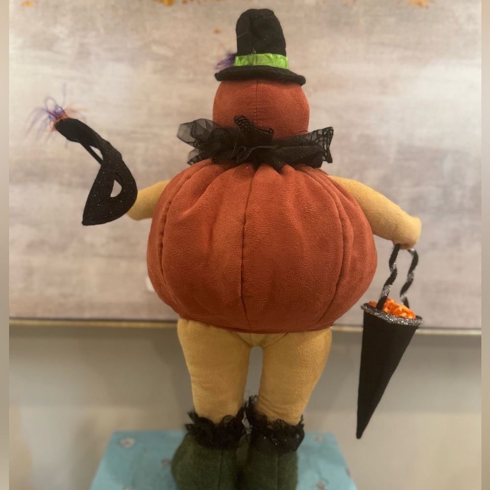 🎃Halloween Decor🎃 Includes a Pumpkin Doll on Bicycle and a standing Pumpkin Man - Picture 7 of 14